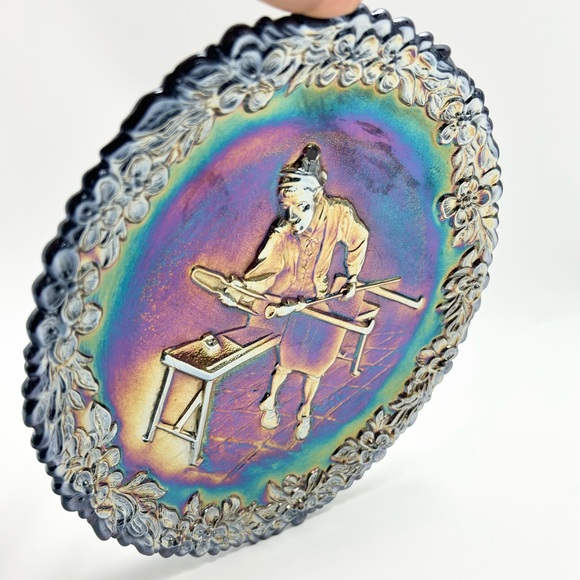 Fenton - Vintage (1970s) Carnival Art Glass Plate. NOT FOR FOOD USE!!! - Picture 6 of 17